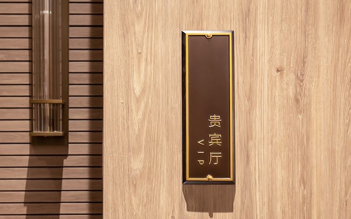 2089a355 9b13 41ee 9bb2 C81f61974708